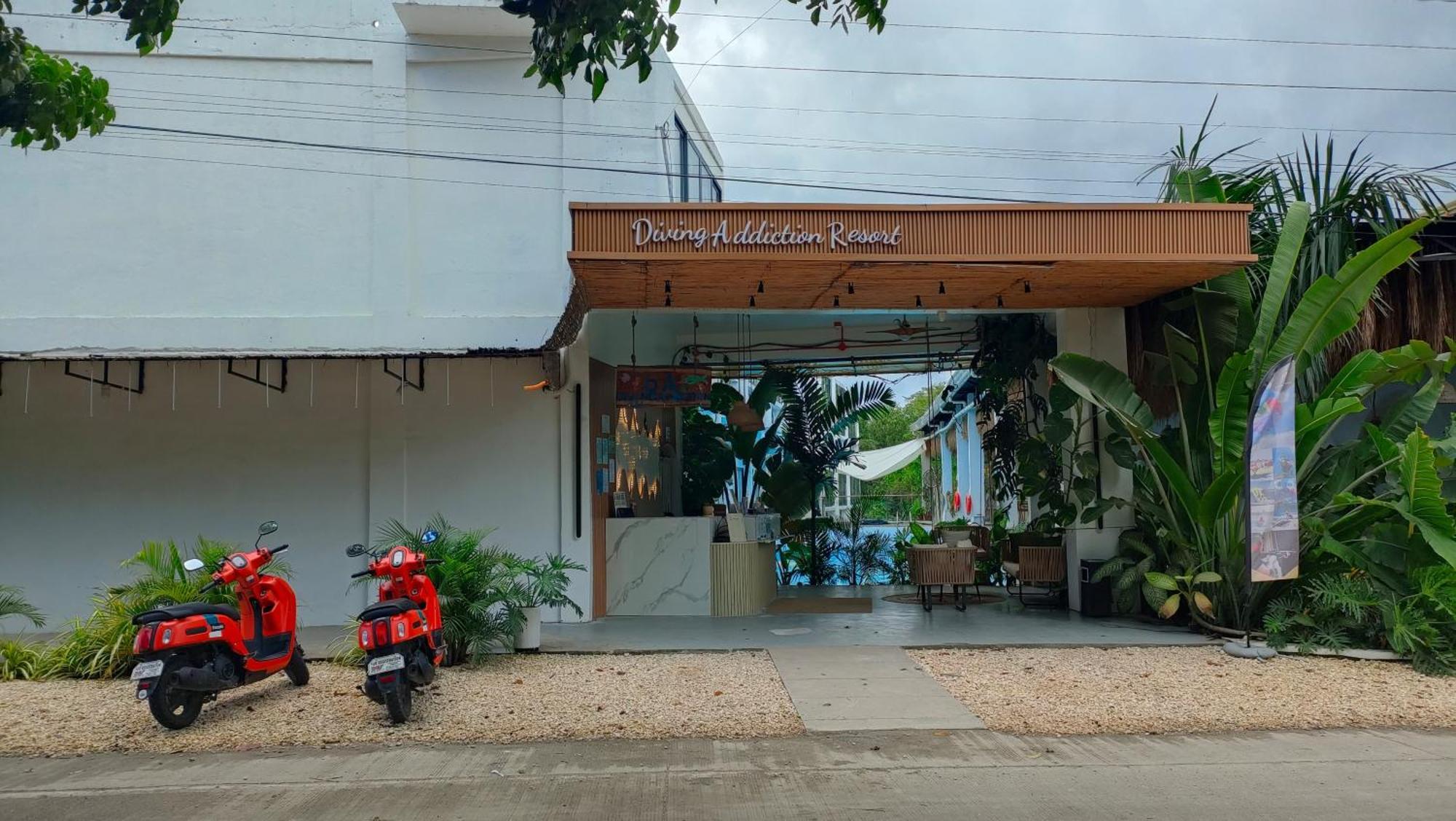Diving Addiction Resort Panglao Island Exterior photo