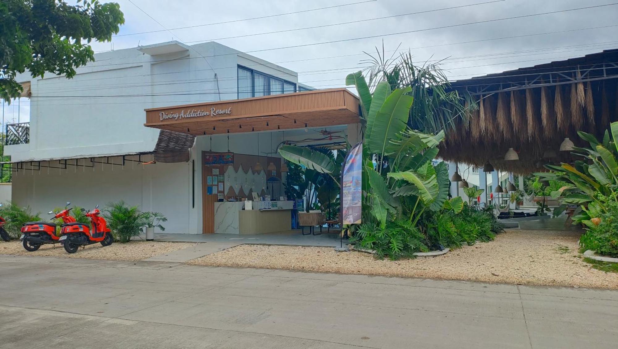 Diving Addiction Resort Panglao Island Exterior photo